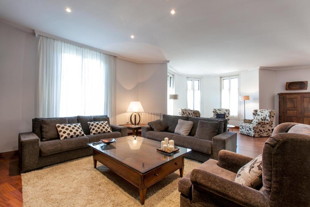 Serennia Apartamentos Ramblas - Placa Catalunya Barcelona Zimmer foto