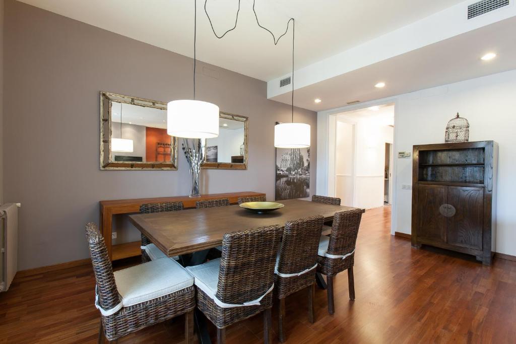 Serennia Apartamentos Ramblas - Placa Catalunya Barcelona Zimmer foto
