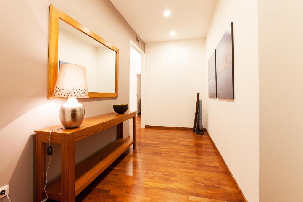 Serennia Apartamentos Ramblas - Placa Catalunya Barcelona Zimmer foto
