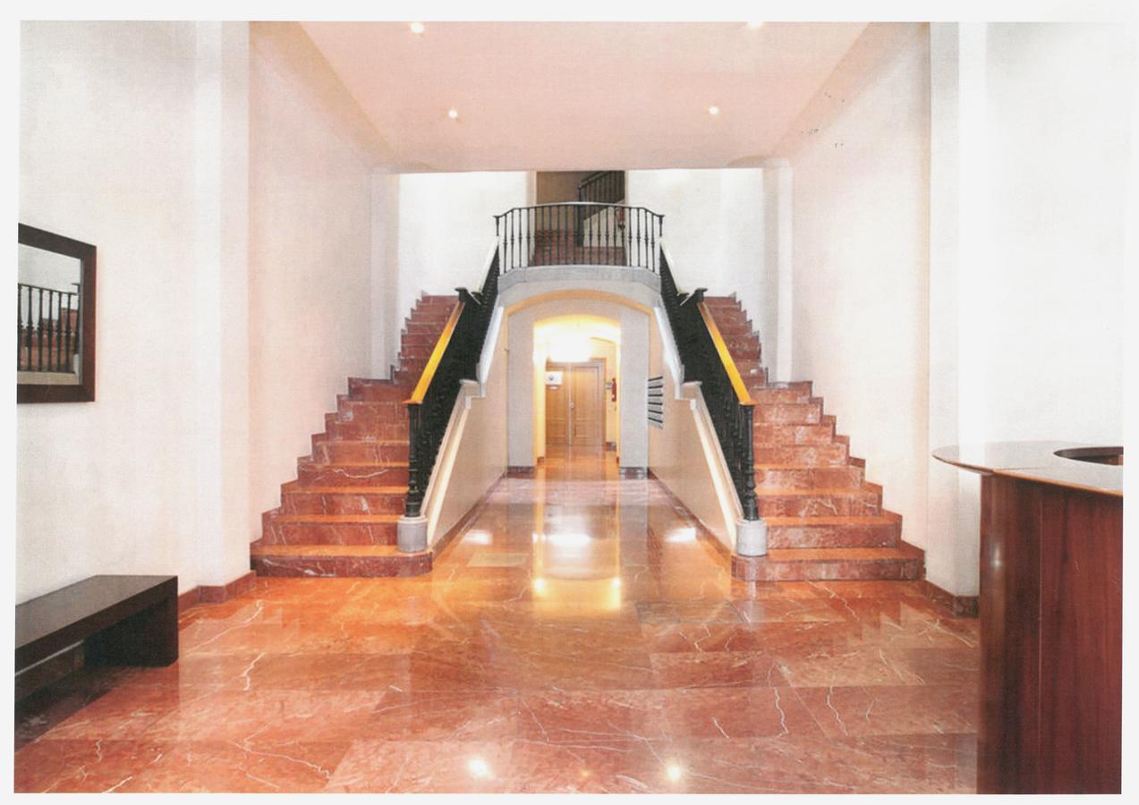 Serennia Apartamentos Ramblas - Placa Catalunya Barcelona Exterior foto